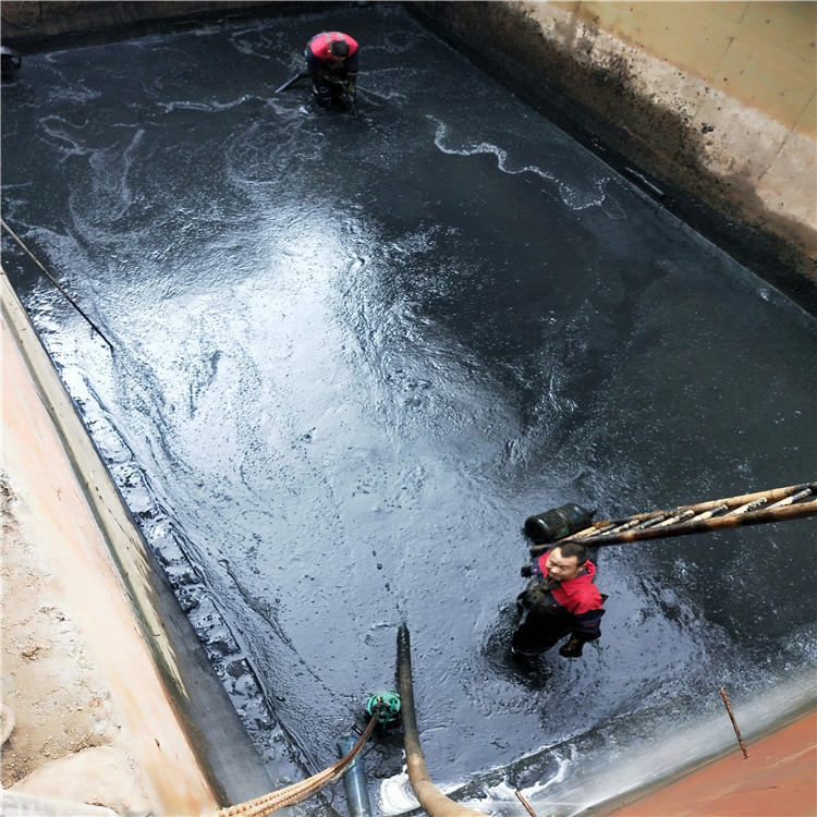 漳县废水池清理